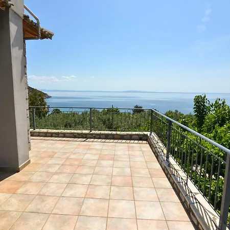 House Within An Olive Farm Vakantiehuis